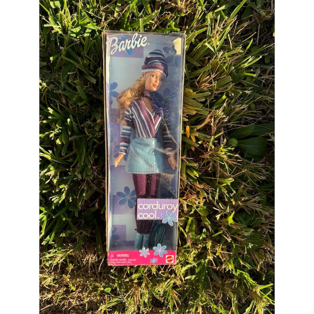 Vintage 1999 Barbie Doll Mattel w/ Box & Accessories Fashion Doll